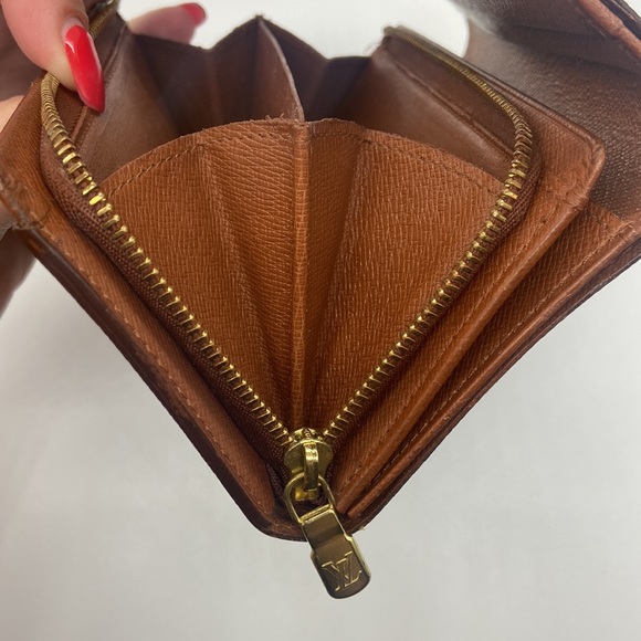 Louis Vuitton Excellent Condition Tresor Wallet - Picture 12 of 17